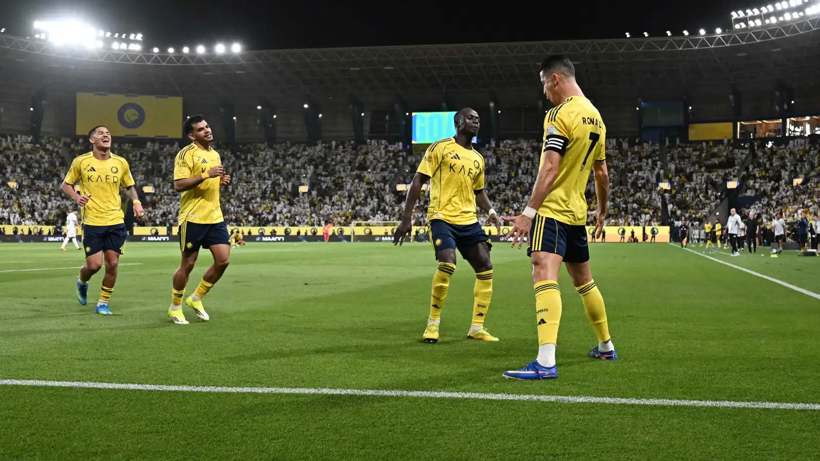 ساديو ماني مع رونالدو