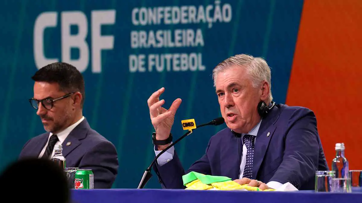 أنشيلوتي يستبعد نجم ريال مدريد من قائمة منتخب البرازيل رسميا