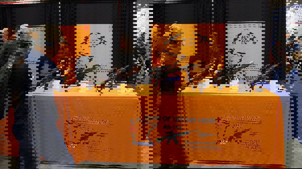 كورونا يتسبب بإلغاء المؤتمر السنوي لأول لوبي أمريكي للأسلحة