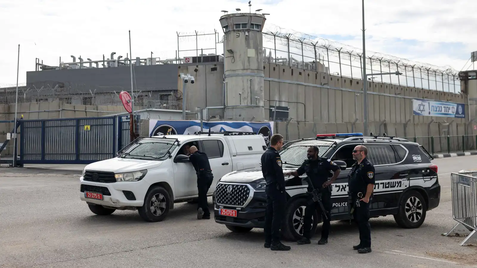 وفاة أسير فلسطيني داخل سجن إسرائيلي في ظروف غامضة