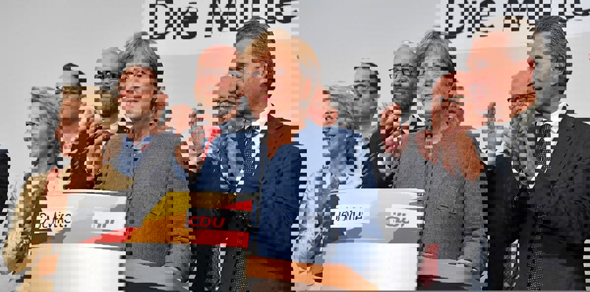 ميركل تحدد عدد اللاجئين إلى ألمانيا سنويًا عشية بدء محادثات تشكيل الحكومة الجديدة