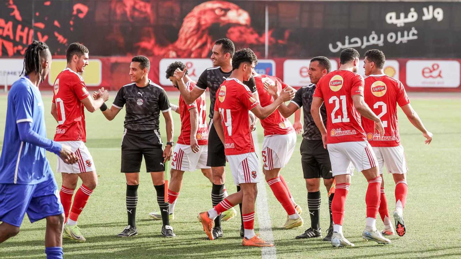 نجل أسطورة النادي.. الأهلي المصري يجهز "مفاجأة" الموسم الجديد 