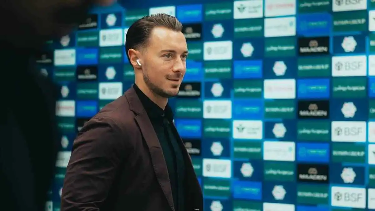 إجابة السؤال الأصعب.. هل يجب طرد يايسله من الأهلي السعودي؟