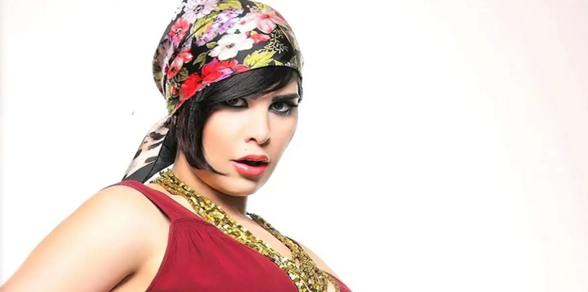 شمس الكويتية تستعين بمخرجة مغربية لتصوير آخر أعمالها (صور)