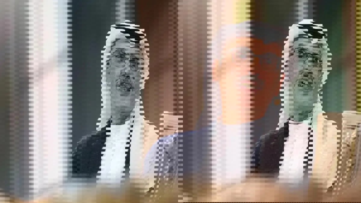 تشييع مهيب للشاعر والأمير السعودي بدر بن عبد المحسن (فيديو)