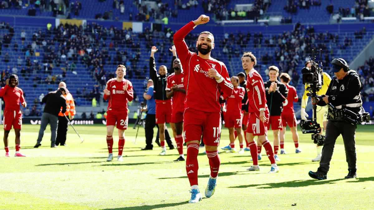 رغم إعلان رحيله.. ليفربول يبيع قميص محمد صلاح الجديد (صورة) 