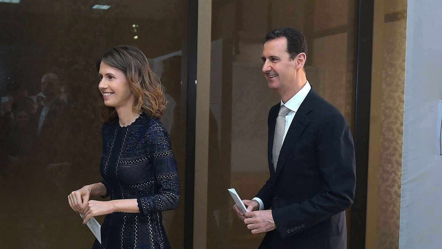 يدرس طب العيون ويتعلم الروسية.. تفاصيل جديدة حول حياة بشار الأسد