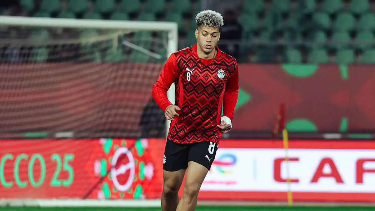 ما النادي الإنجليزي الذي يرغب في التعاقد مع إمام عاشور؟