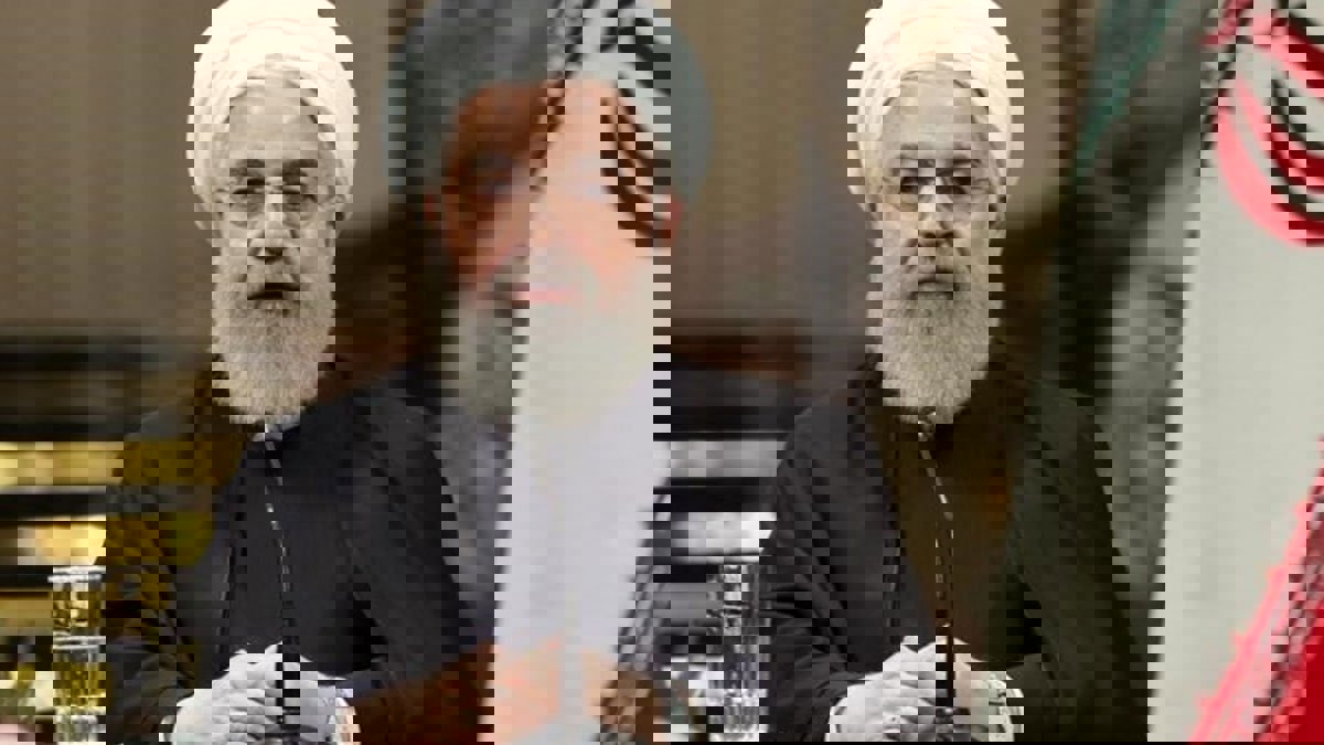 روحاني يحذر من تنظيم انتخابات برلمانية شكلية