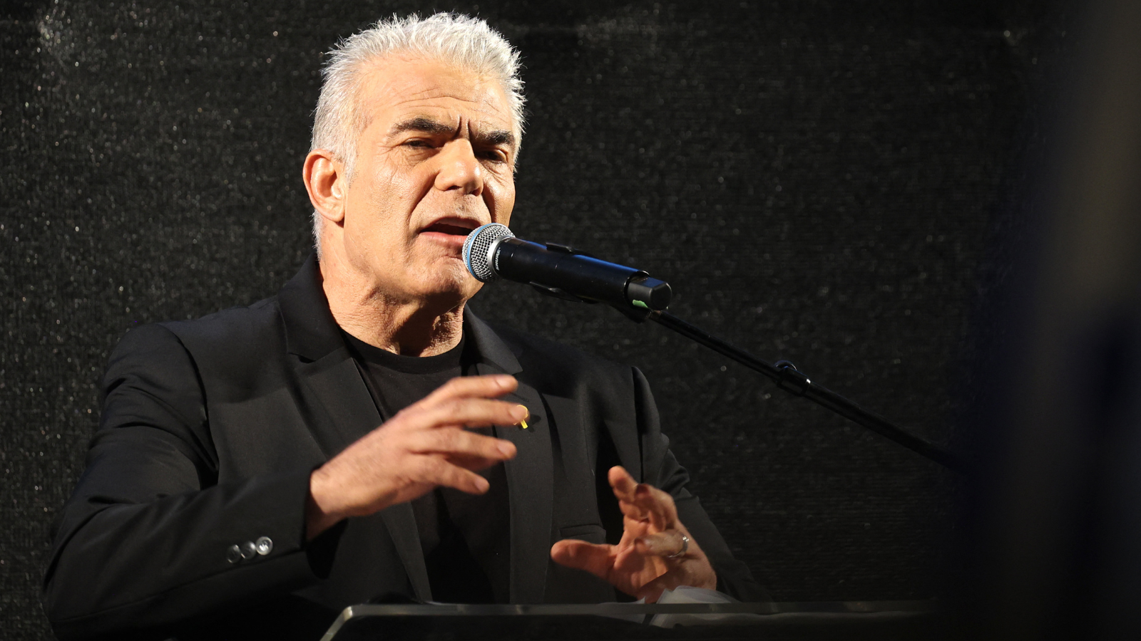 لابيد: على حكومة نتنياهو "الكارثية" تحمل مسؤولية الفشل في 7 أكتوبر