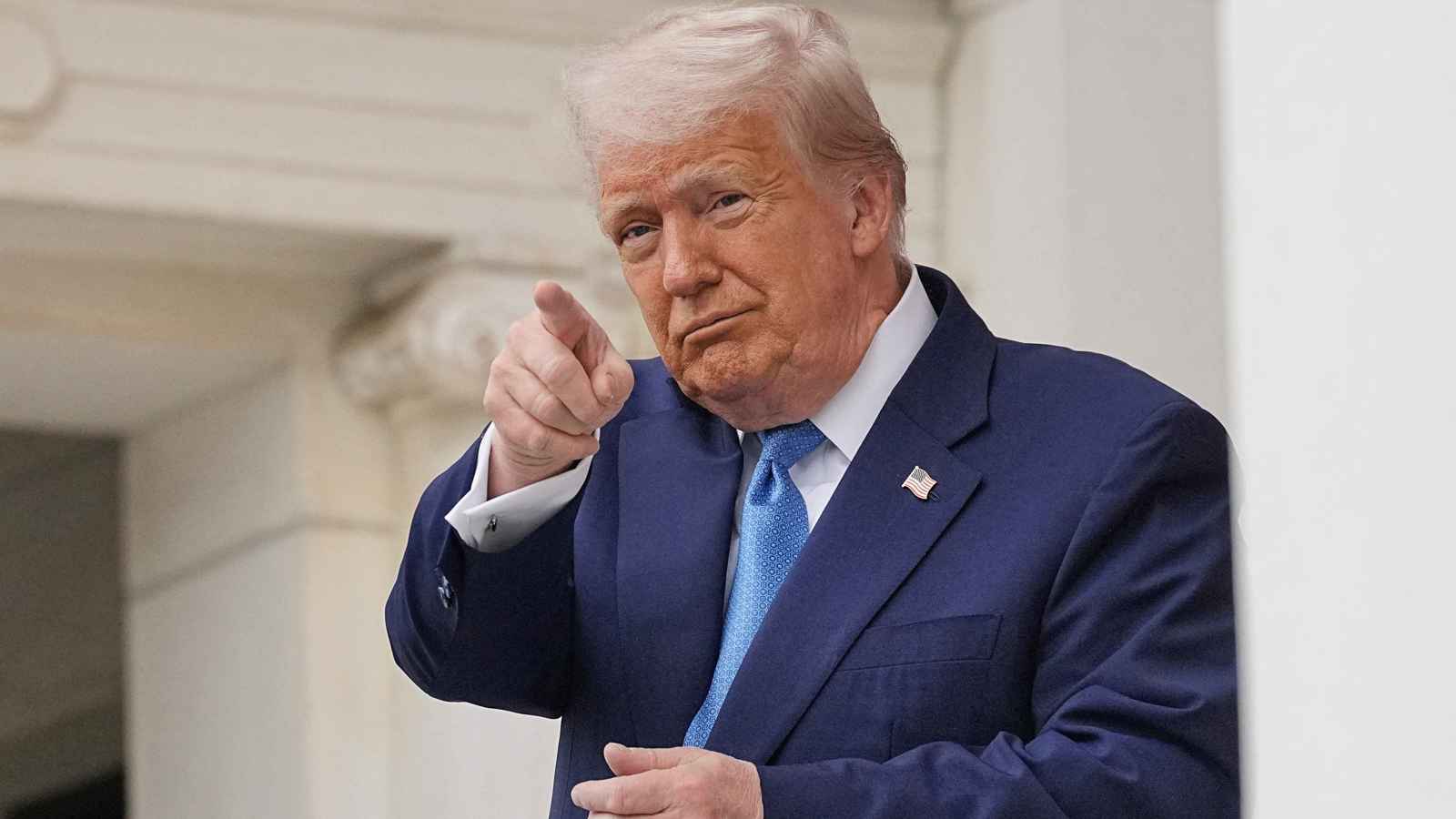 "عنيفة أو ذكية".. ترامب يضع نتيجتين فقط على طاولة المباحثات مع إيران