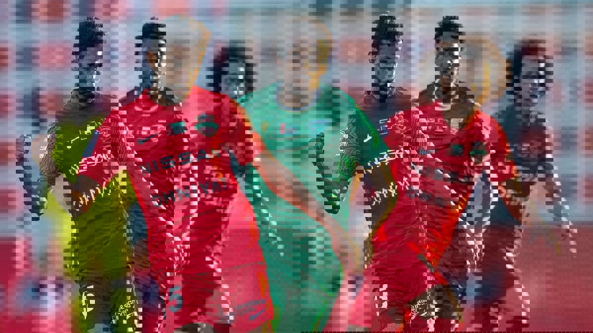 دوري أدنوك للمحترفين.. عموري يسجل أول أهدافه مع شباب الأهلي في الفوز على خورفكان