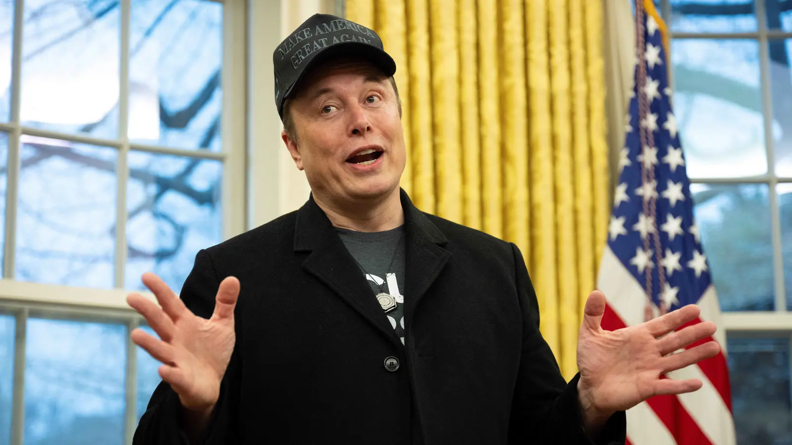 بعد فشله في شراء "ChatGPT".. ماسك يطلق روبوت "جوك 3"