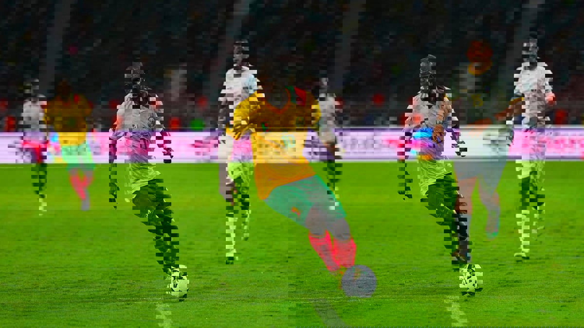 فينسنت أبو بكر يكشف عن تعرضه لإصابة خطيرة في مباراة الكاميرون ضد الجزائر (فيديو)