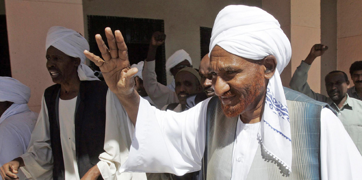 الحكومة السودانية: البشير قد يصدر عفوًا عن الصادق المهدي