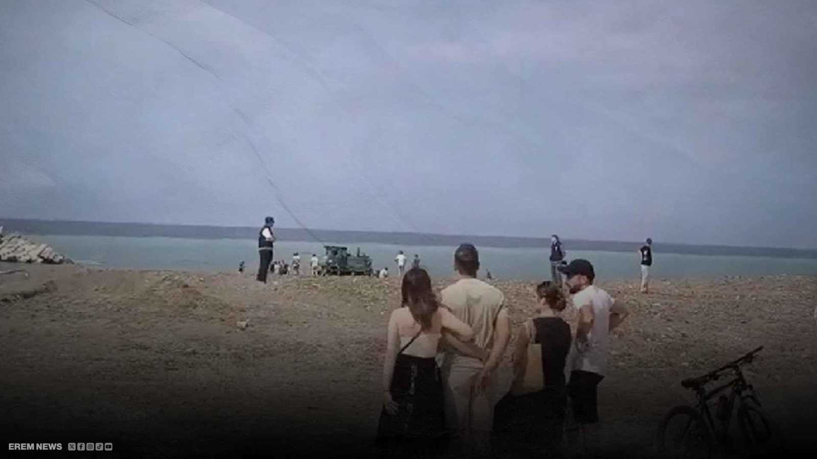 "جرافة الموت" تدهس سيدة أثناء استجمامها على شاطئ تركي