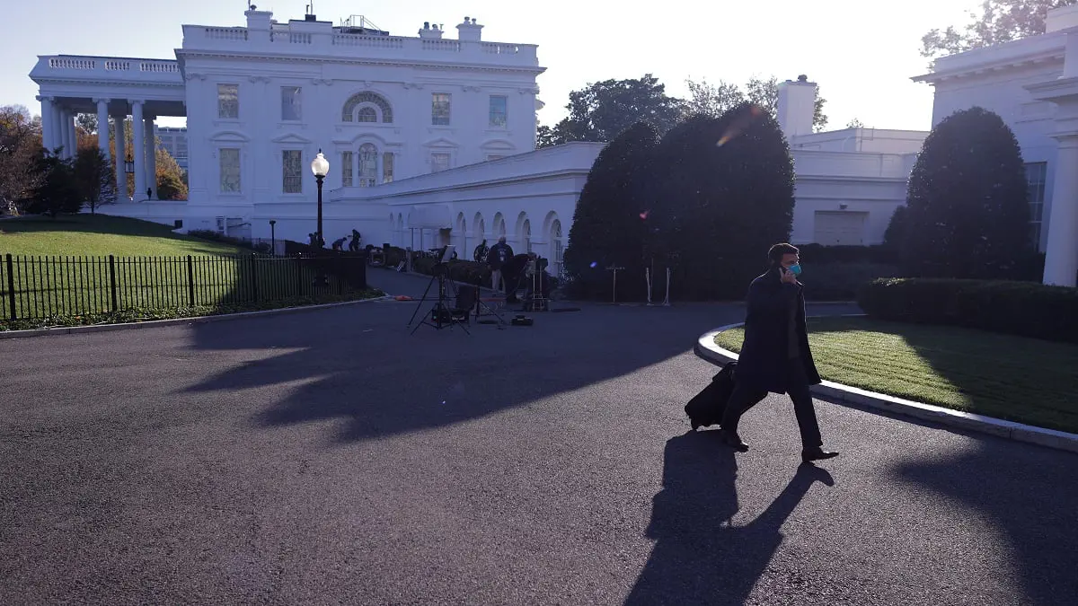 انتخابات الرئاسة الأمريكية.. فارق الأصوات بين بايدن وترامب في 5 ولايات حاسمة