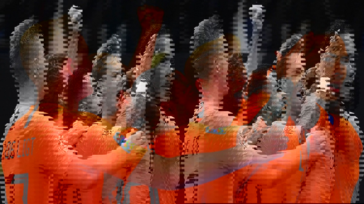 هولندا تعبر آيرلندا الشمالية بثلاثية في تصفيات يورو 2020 (فيديو)