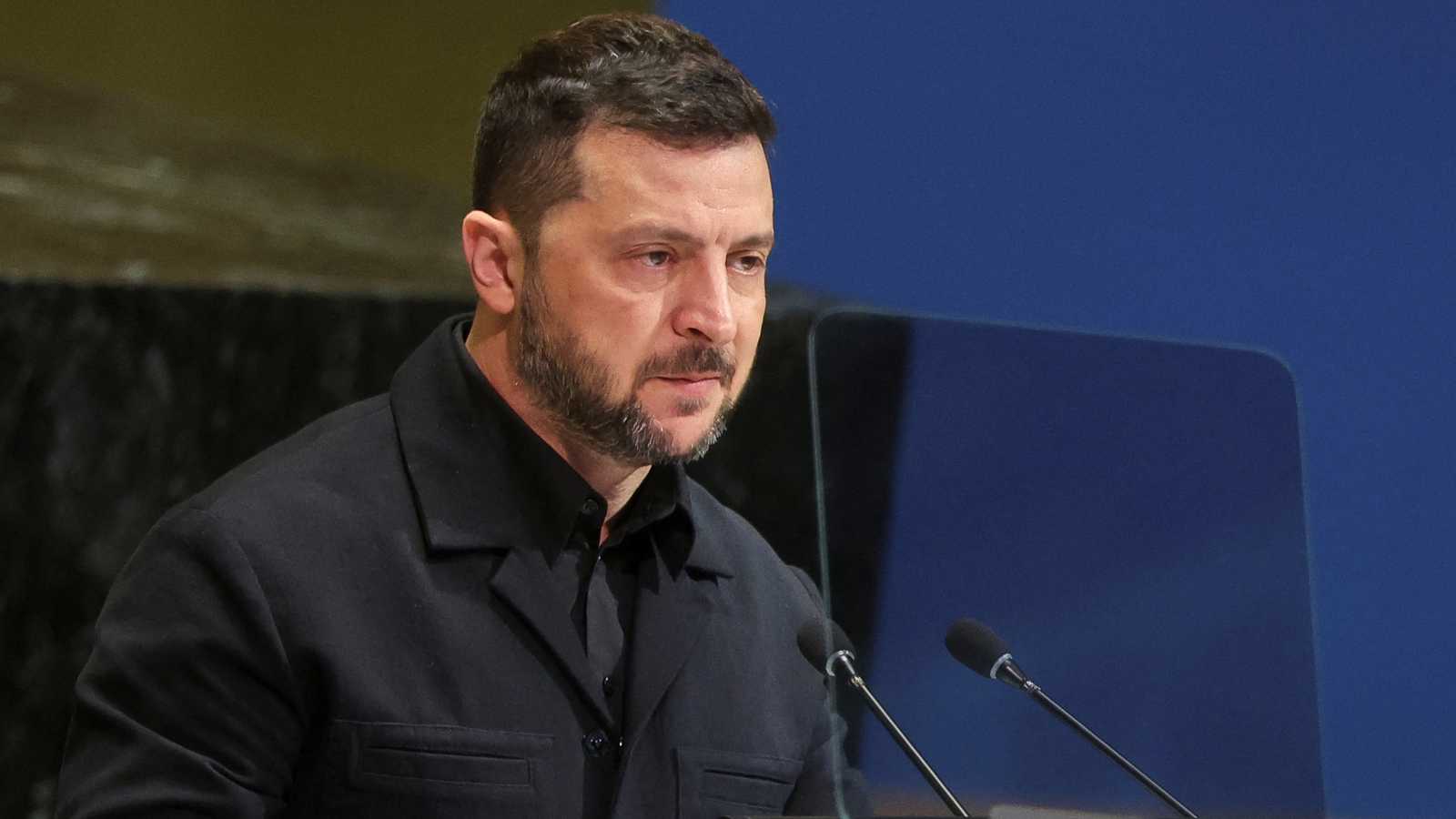 عبر "ضمانات دولية".. زيلينسكي يضع "خطة استيلاء" على الأصول الروسية