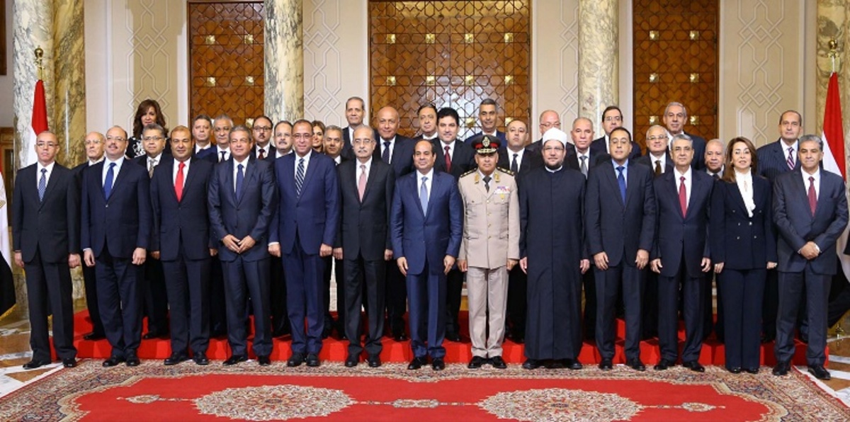 مصادر: رئيس البرلمان المصري توسط للإبقاء على أحد الوزراء في الحكومة