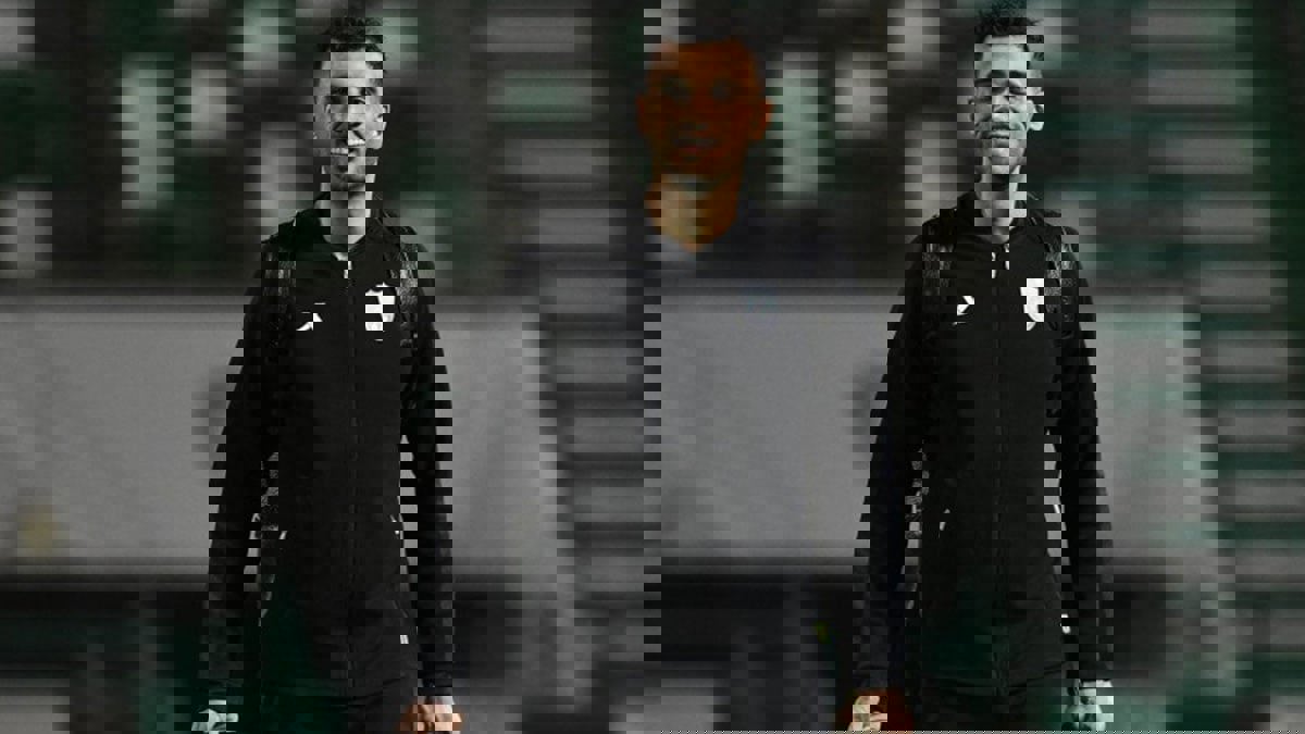 تقرير: مدة العقد الجديد تقف عائقا أمام تجديد عمر السومة تعاقده مع الأهلي السعودي