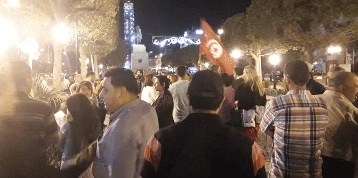 احتجاجات ودعوات للعصيان المدني في تونس رفضًا لعزل وزير الداخلية