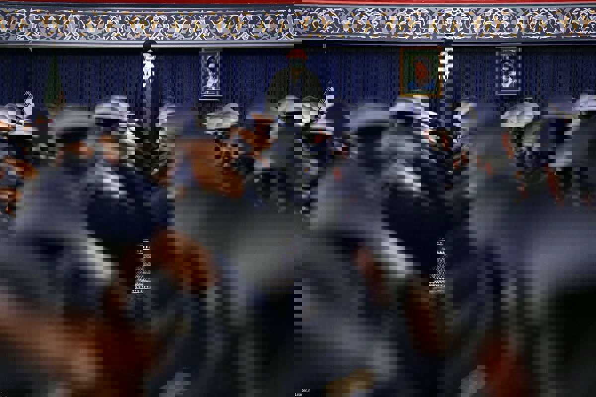 "فايننشال تايمز": إيران تمهد الطريق بهدوء أمام المرشد الأعلى القادم