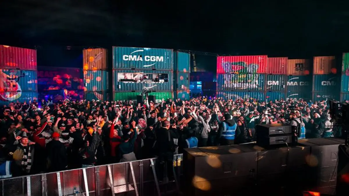 مشاهد جريئة في مدل بيست الرياض (صور وفيديو)