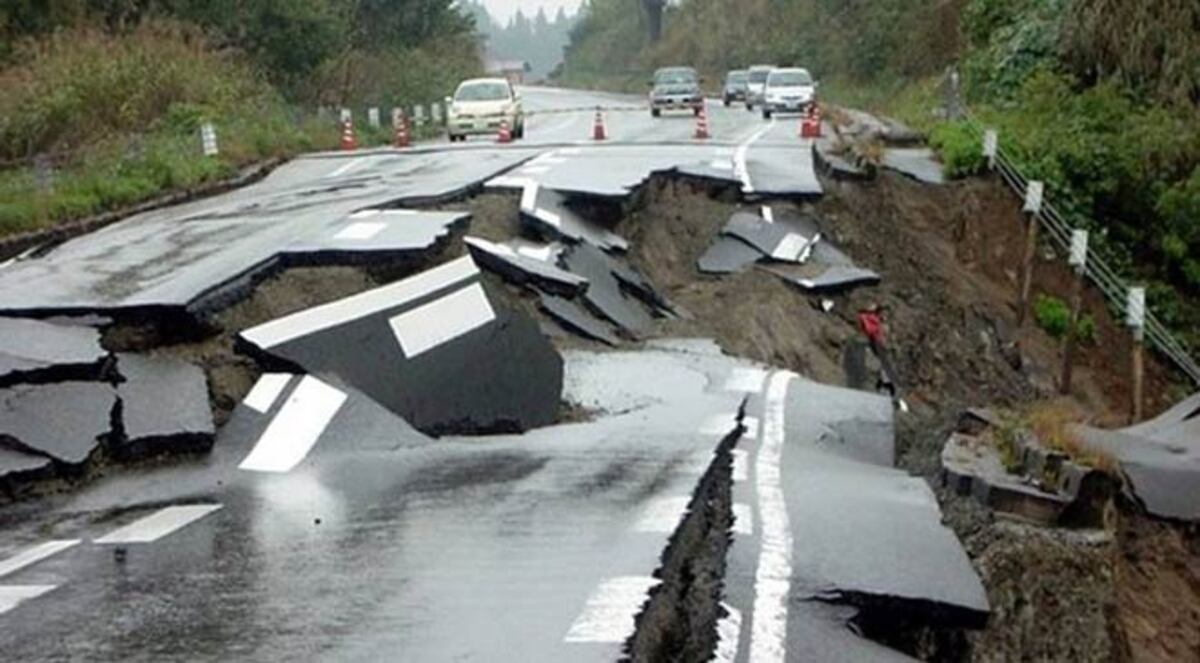 زلزال يضرب اليابان وتحذير من تسونامي