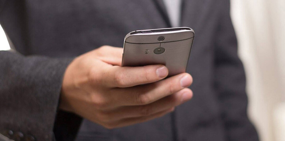 الكويت.. مكالمة لمدة 3 دقائق كلفت وافدًا 6 آلاف دولار