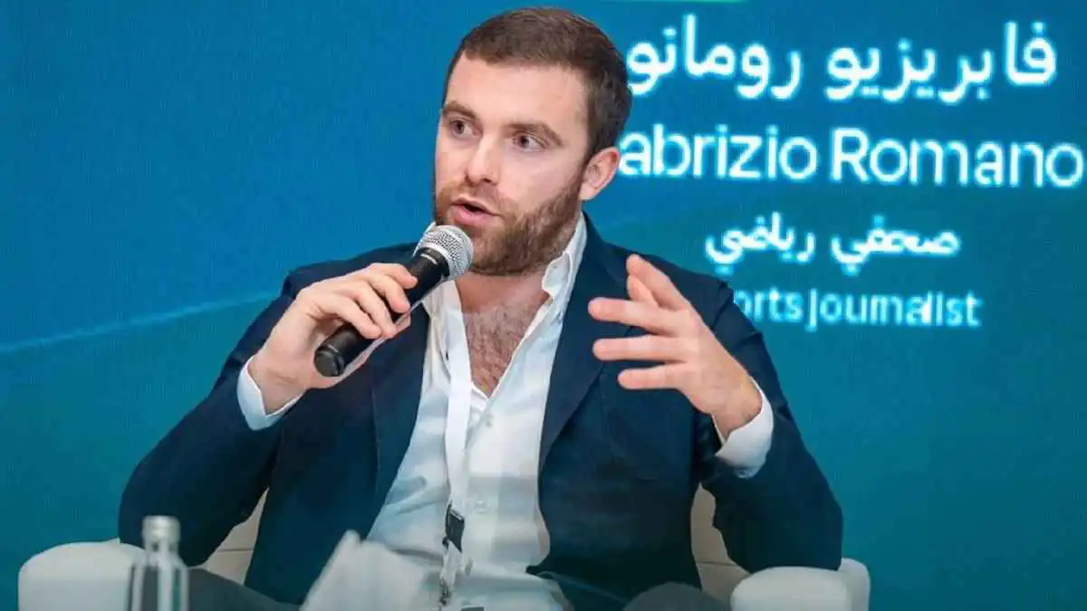 تم إيقاف التفاوض.. فابريزيو رومانو يصدم جمهور الأهلي السعودي