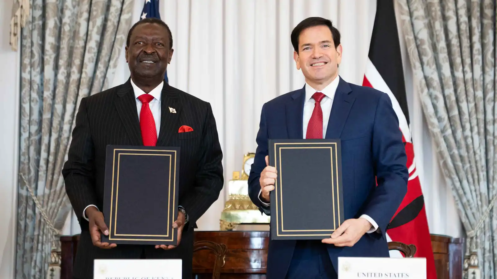 نيروبي في قلب جدل حول صفقة تمنح واشنطن حق الوصول لبيانات الكينيين