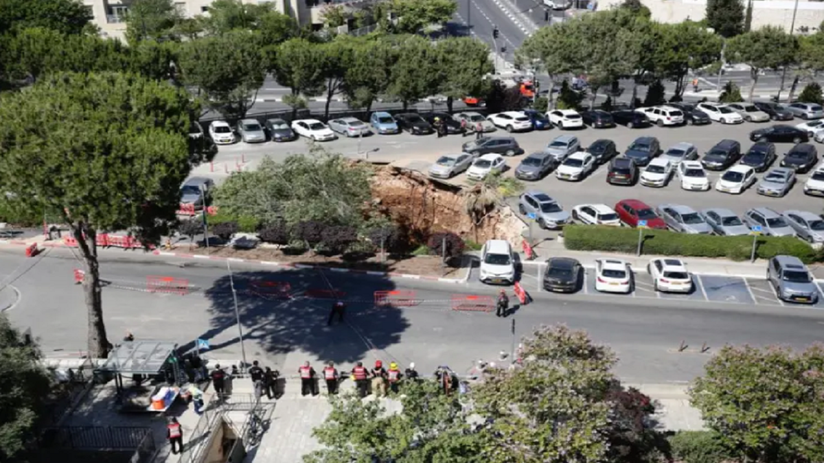 انهيار مرآب سيارات في مستشفى إسرائيلي بالقدس 