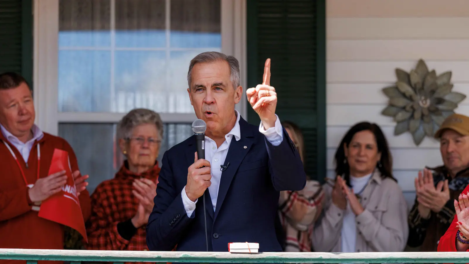 قبل أيام من الانتخابات الكندية.. كارني يتقدم في استطلاعات الرأي