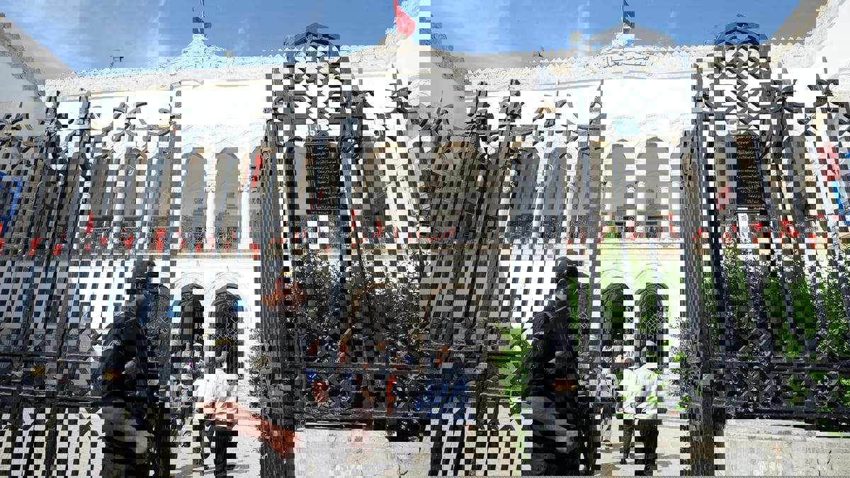 بينهم الغنوشي والعريض.. جلسة حاسمة للقضاء التونسي لتحديد مصير المتهمين بـ"التسفير"
