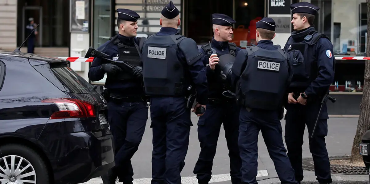 شابان فرنسيان يقرصنان أشهر الأغاني العالمية من أجل "فلسطين حرة"