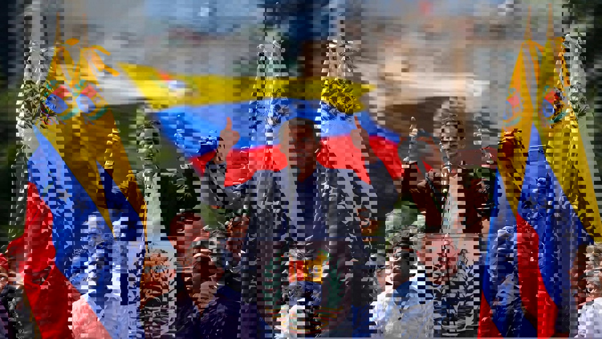 رئيس برلمان فنزويلا يدعو العسكريين للانشقاق عن مادورو ويعدهم بالعفو