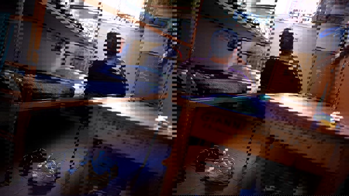 إيطاليا.. زعيم مافيا يبتلع أصبع حارس في السجن‎