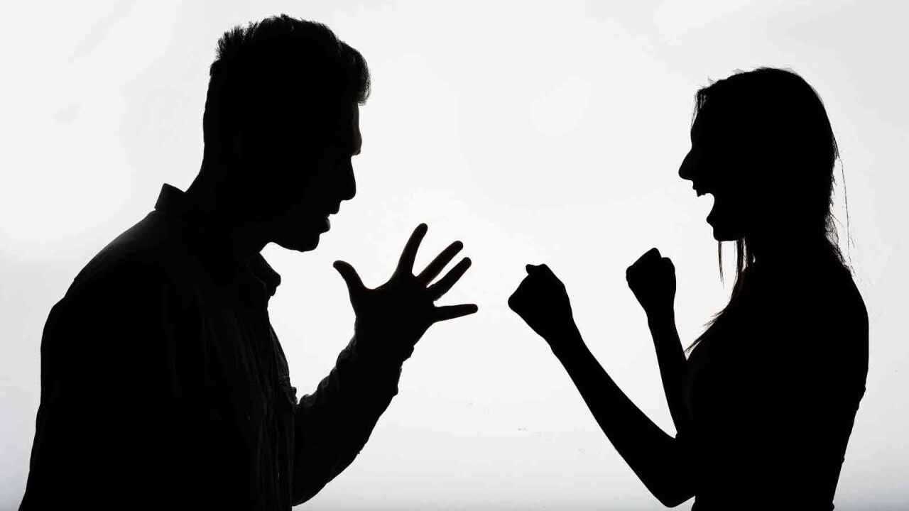 ظهرت بجروح عميقة في الوجه.. شابة مغربية تثير تفاعلا بعد اعتداء طليقها