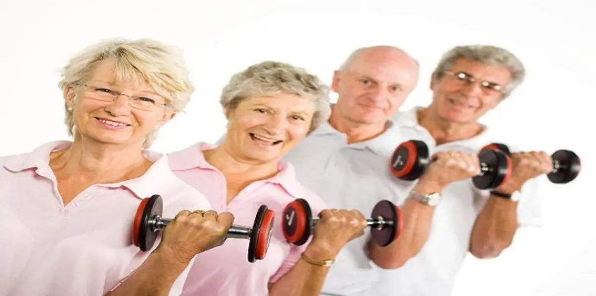 نصائح للمسنين بشرب السوائل قبل الرياضة