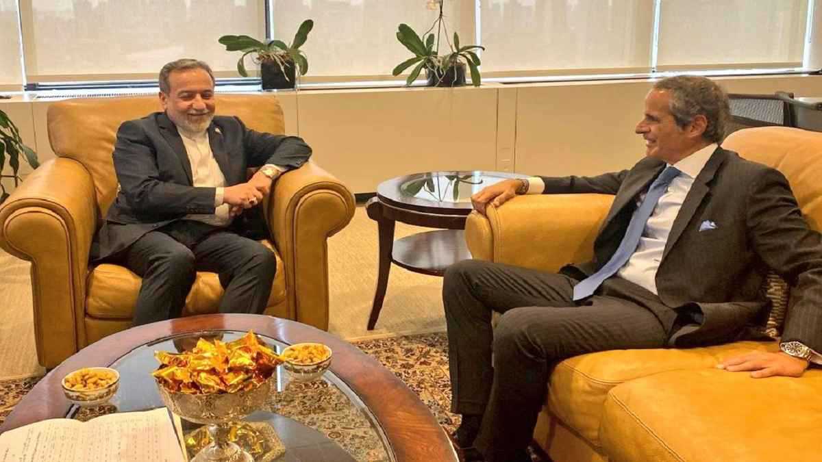 عراقجي يربط التعاون النووي بوقف الضغوط على إيران