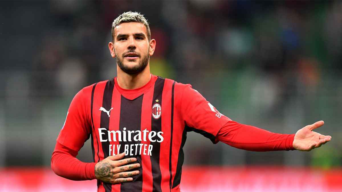 الاتفاق تم.. كم يبلغ راتب ثيو هيرنانديز في الهلال السعودي؟