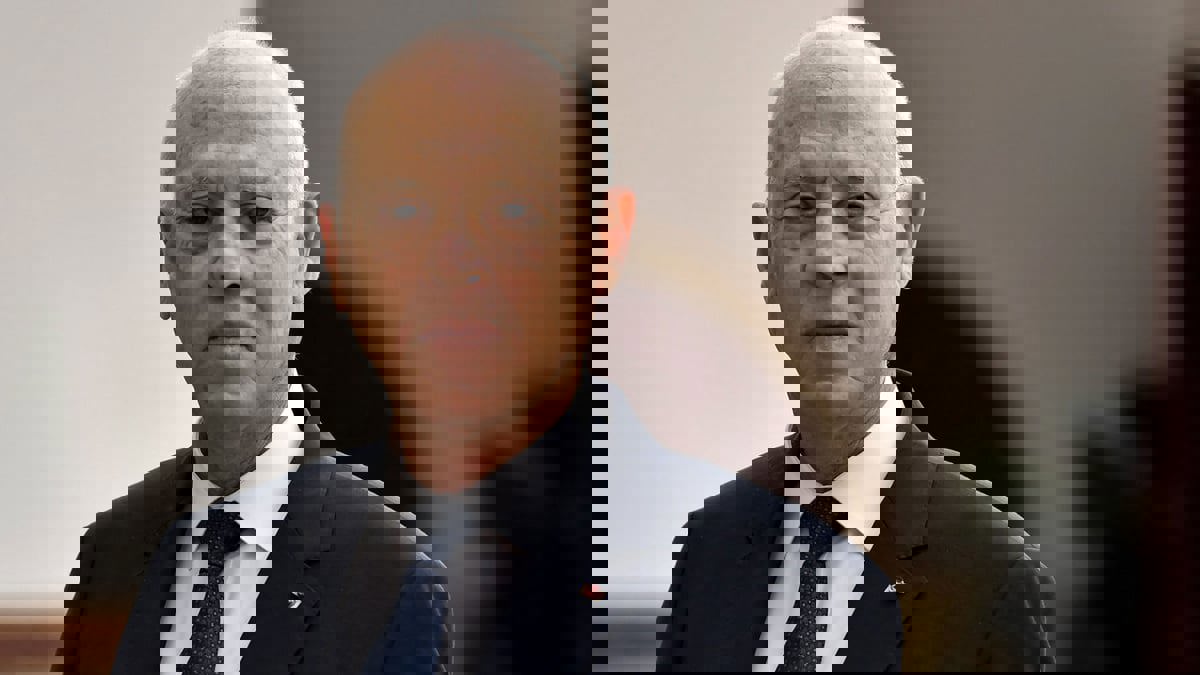 مع تمسك سعيد بإقصاء الأحزاب.. الغموض يلف "الحوار الوطني" المرتقب في تونس