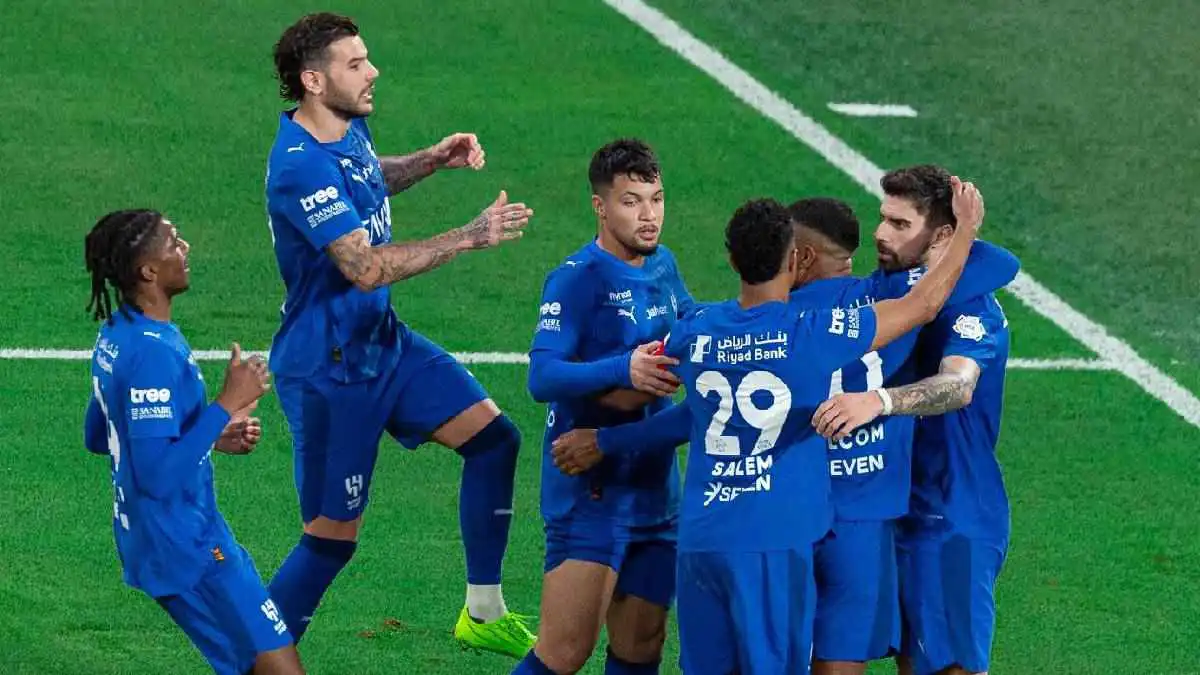 ليس التحكيم.. الفتح يكشف 3 كوارث تهدد موسم الهلال السعودي