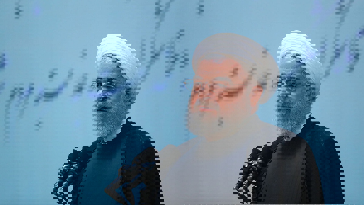 وجه تحذيرًا لظريف.. البرلمان الإيراني يرفض نهج روحاني "التصالحي" مع أمريكا