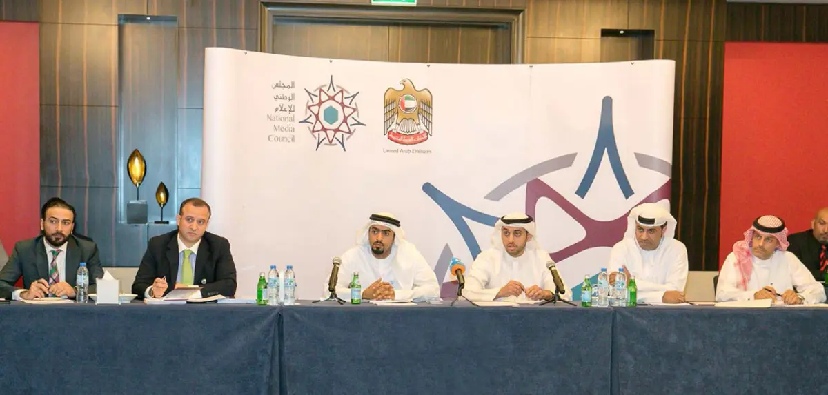 نظام جديد للإعلام "الإلكتروني" في الإمارات.. "تصدٍ للانفلات وحماية للمجتمع"