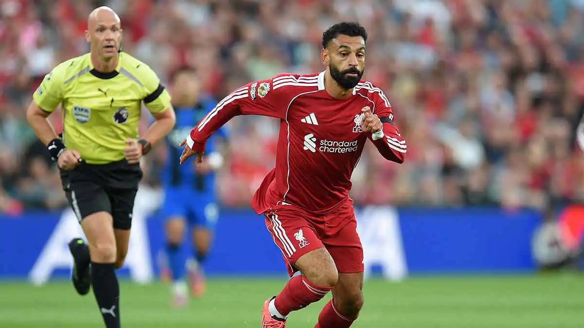 أسطورة إنجلترا: محمد صلاح أفضل من هاري كين وآلان شيرر