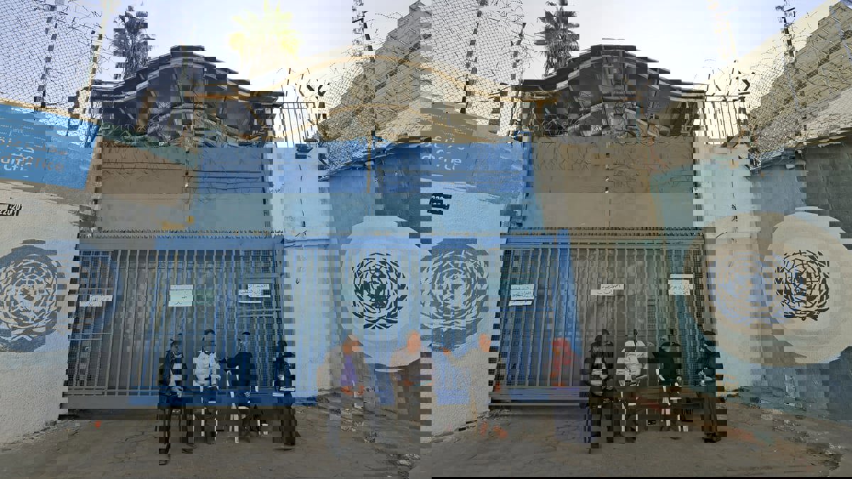 منظمة التحرير الفلسطينية ترفض المساس بخدمات "الأونروا" بعد تصريحات لمفوضها