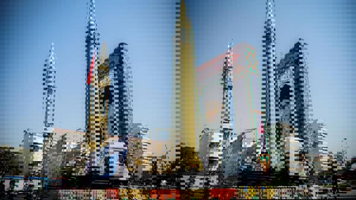 "فورين أفيرز": ضرب إيران يجب أن يكون الخيار الأخير لأمريكا