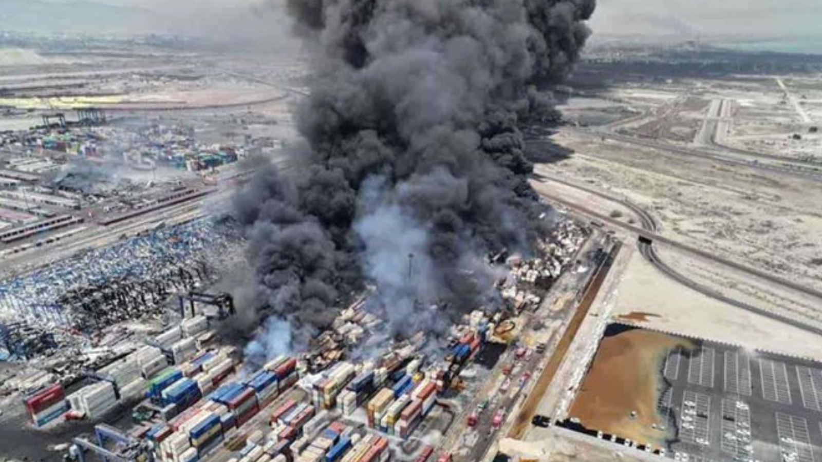 أول تعليق من "الحرس الثوري" حول علاقته بانفجار ميناء رجائي